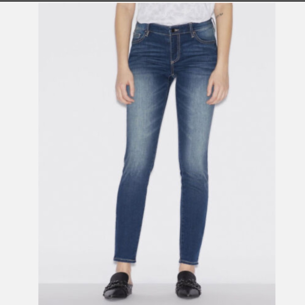 A|X ARMANI EXCHANGE SUPER SKINNY VINTAGE BLUE JEANS